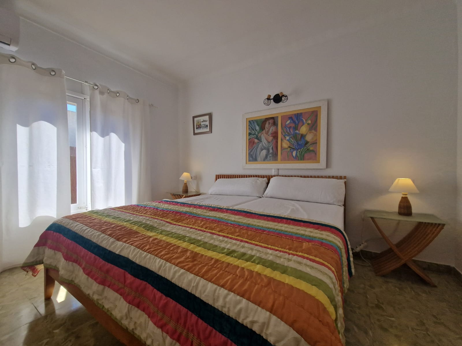 Chalet con Licencia Vacacional ETV para 4 Personas, con apartamento Independiente y dos Solares  