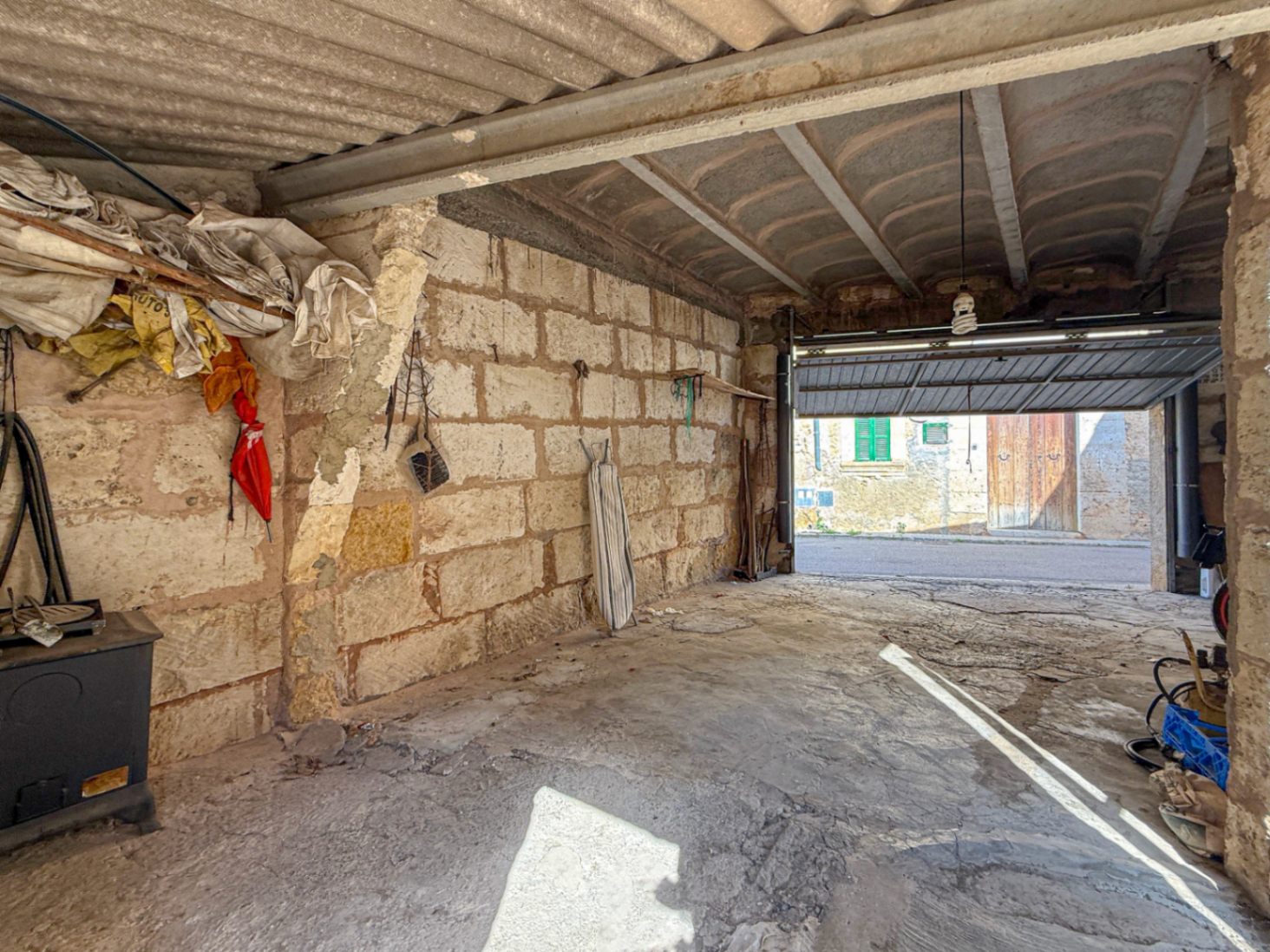 Spacious Duplex House in Llubí with Patio, Garage, and Potential for Upgrades