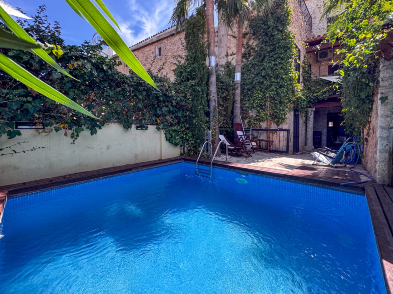 Encantadora casa señorial con licencia de alquiler vacacional en el pintoresco pueblo de Capdepera.
