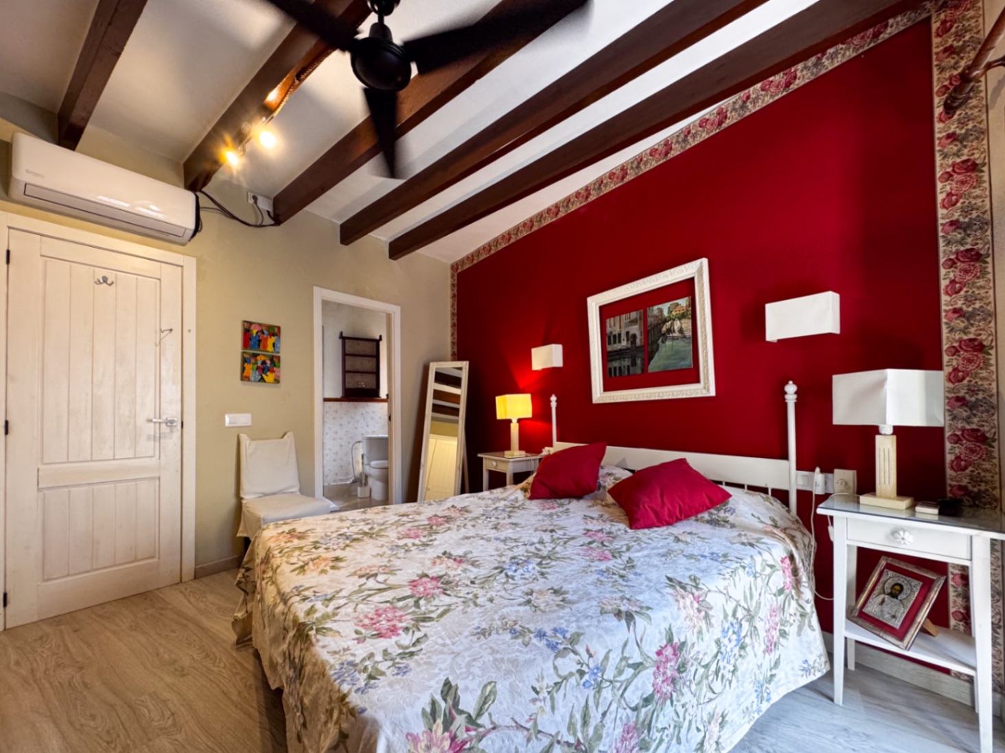 Encantadora casa señorial con licencia de alquiler vacacional en el pintoresco pueblo de Capdepera.